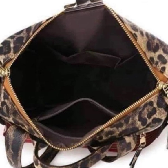 Mi-Mi’s Closet Brown Leopard Pattern Faux Leather Backpack Color Guitar Strap - Picture 5 of 5